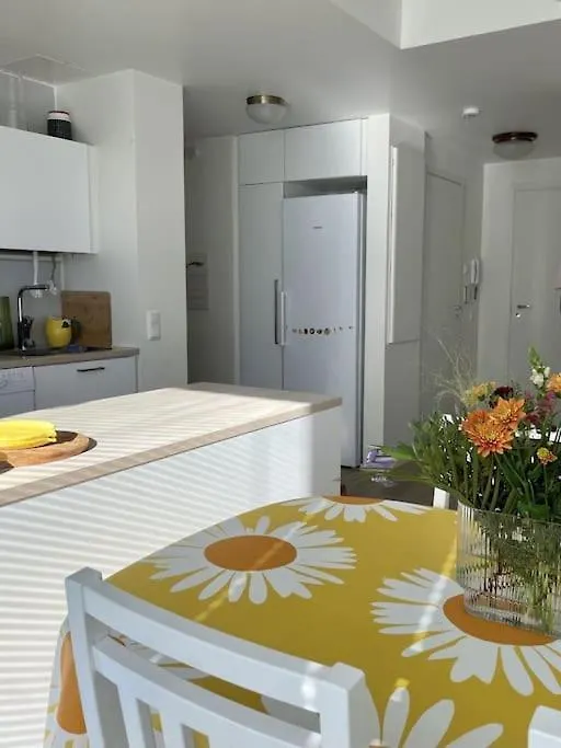 Bright Apartment By The Sea Helsinki